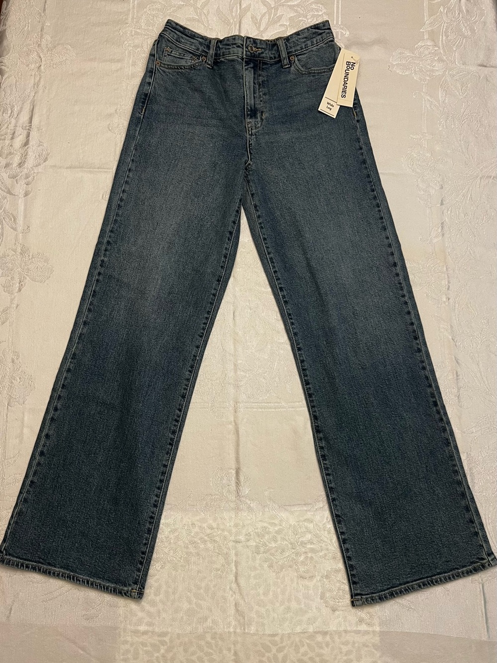 No Boundaries Women's S 4-6 Wide Leg Jeans Medium Wash